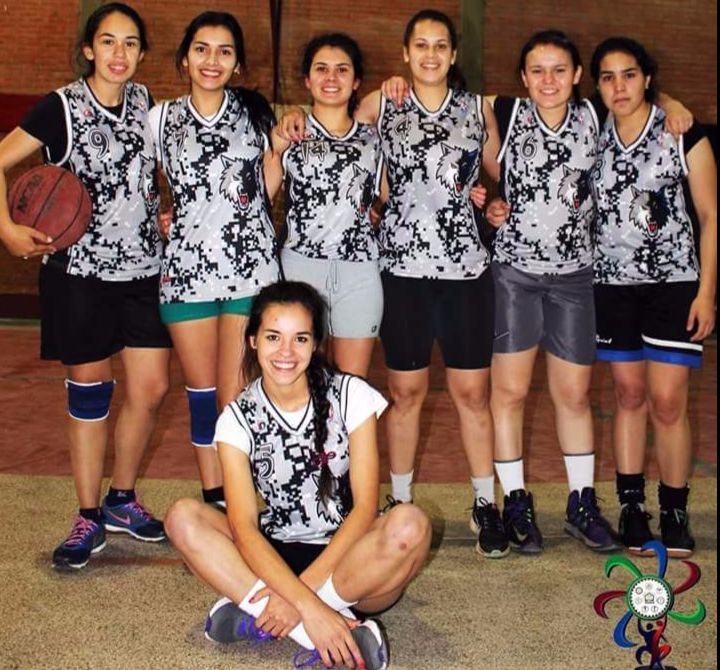 Equipo femenino de basquet